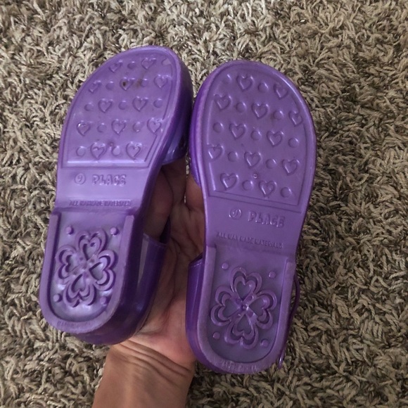 Sz 9 Children’s Place jellies - Picture 3 of 3